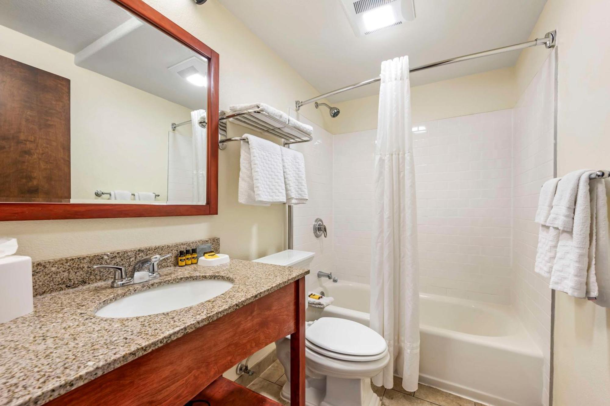 Best Western Plus Eagle Vail Airport Exterior photo