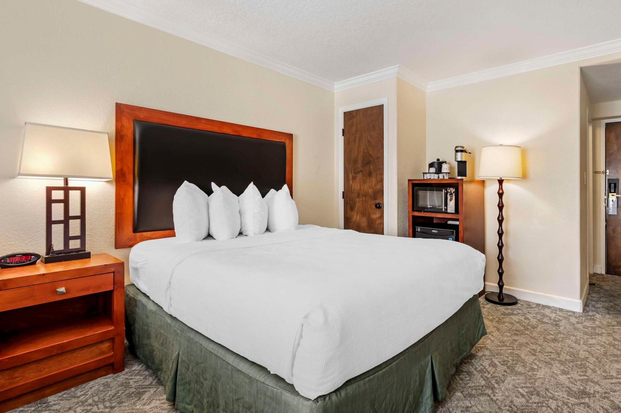 Best Western Plus Eagle Vail Airport Exterior photo
