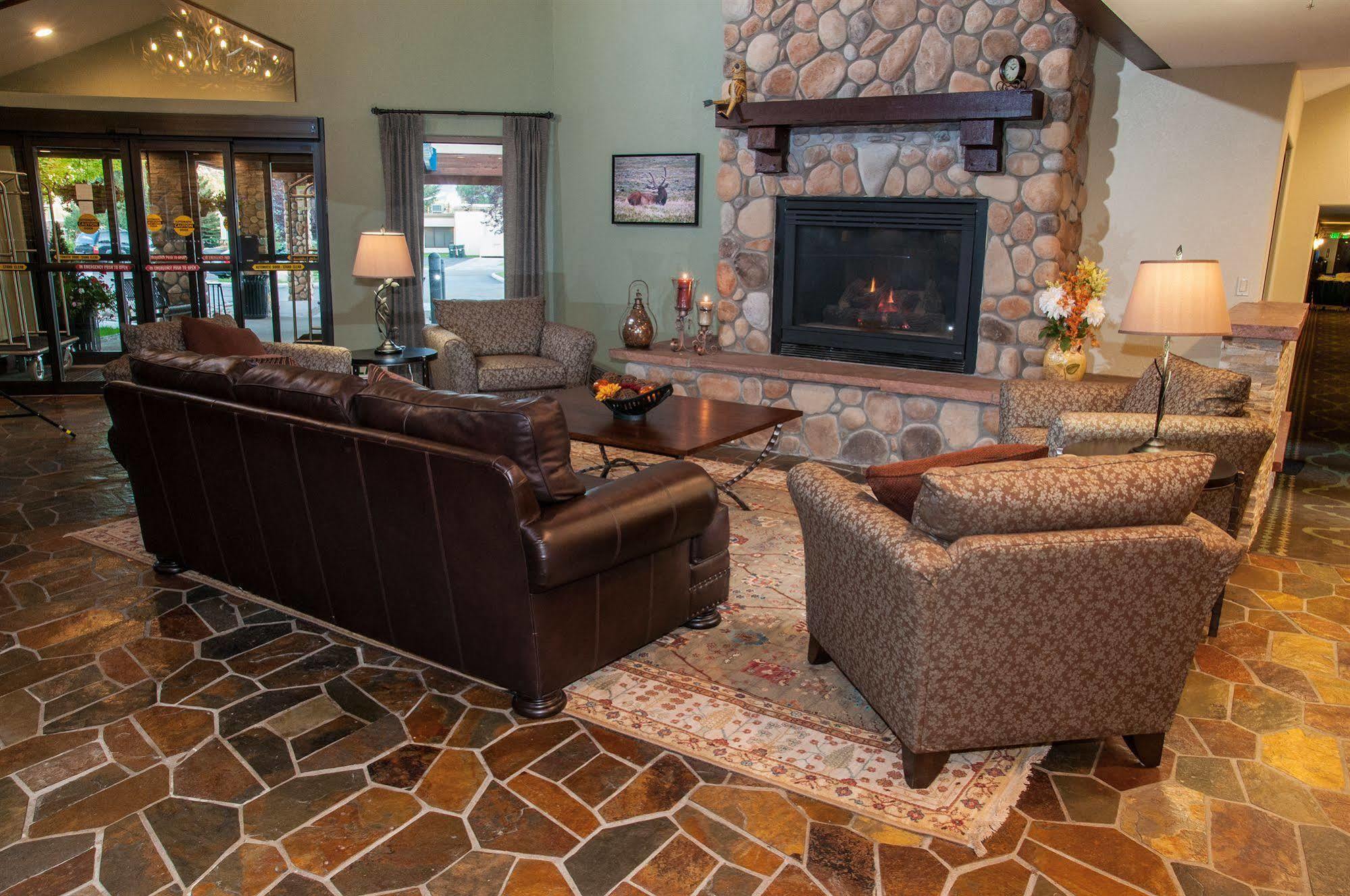 Best Western Plus Eagle Vail Airport Exterior photo